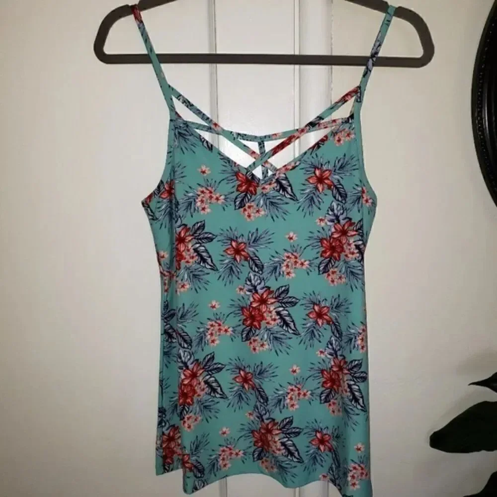 Ultra Flirt Juniors Strappy Convertable Tank Top